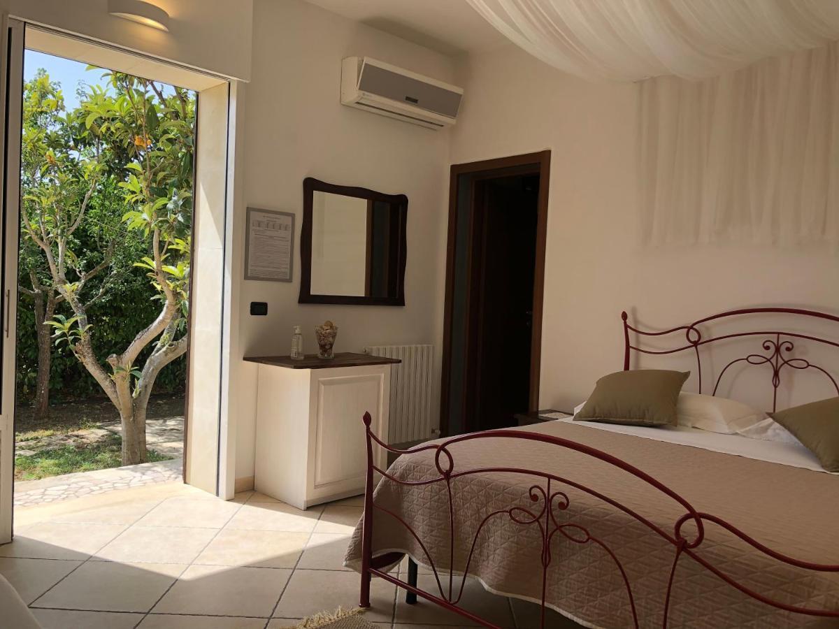 B&B Tenuta La Cornula San Donato di Lecce Kültér fotó